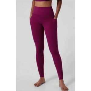 Athleta Salutation Stash in Fuscia S High-Waisted Leggings